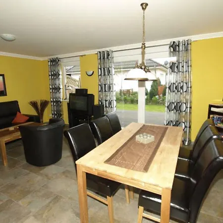 Ferienhaus Lisa In * Glowe
